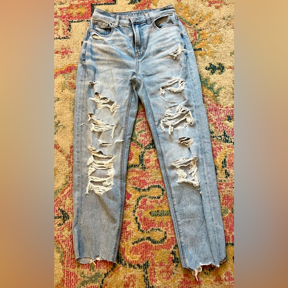 American Eagle Mom Jeans Size 0 Regular